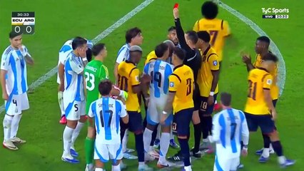 La expulsión de Nicolás Otamendi