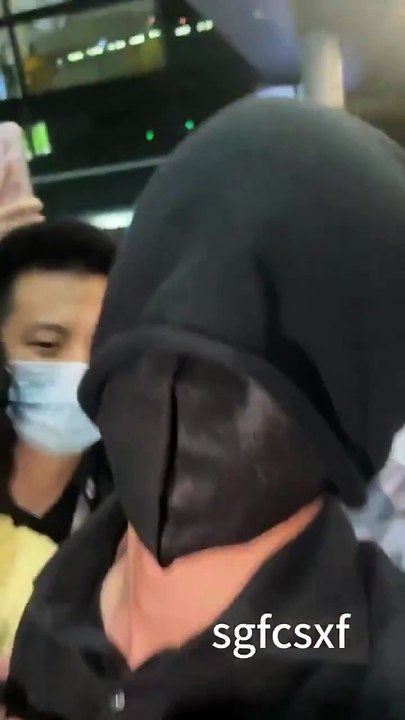 The stalkers today hit him on the head at the airport, followed him onto the plane, scolded him,