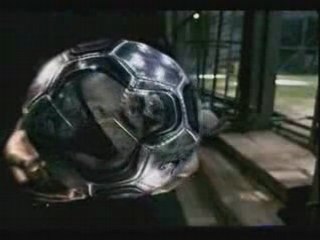 Pub Nike Football - la cage - ERIC CANTONA Speaker