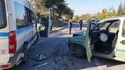 Çocukları taşıyan servis kazaya karıştı, veliler hastaneye koştu