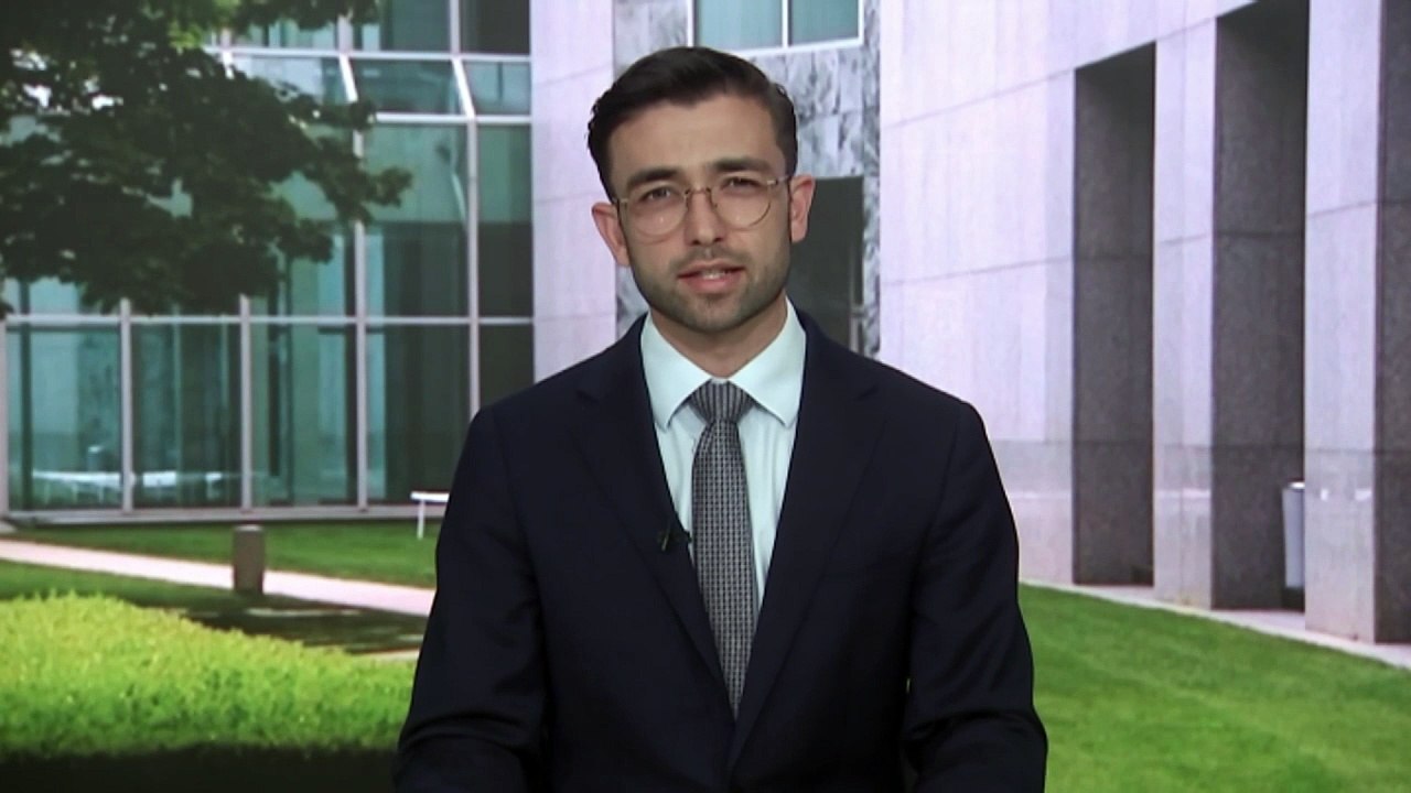 The federal government to spend $1.7 billion on unscrewed submarine