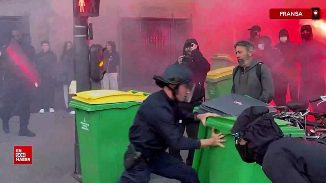 Fransa’da hükümetin kemer sıkma politikalarına karşı eylemler sürüyor