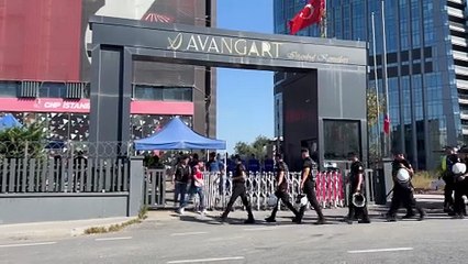 CHP İstanbul'da abluka üçüncü gününde! 'Karakol gibi'