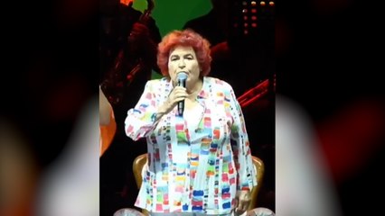 Selda Bağcan ‘koltuk’ göndermesi: "Koltuktan kalkması zormuş" dedi; seyirciden alkış aldı