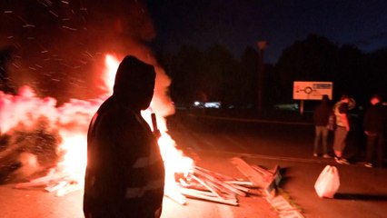10 septembre : des manifestants bloquent un site Amazon dans le Nord