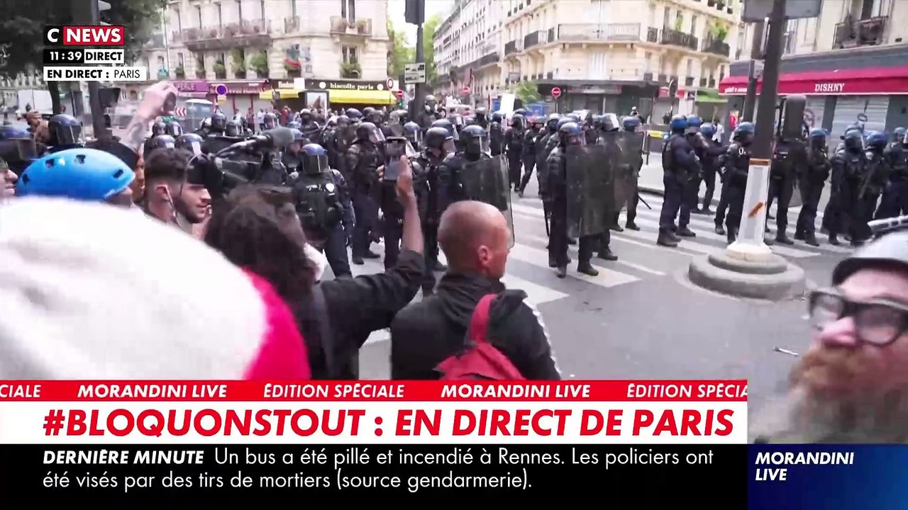 Tensions entre les forces de l’ordre et des manifestants à proximité de Gare du Nord à Paris - VIDEO