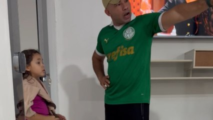 Little girl enters kitchen and gets the loudest scream scare from her sister