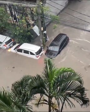 Denpasar Bali Floods Today 🌊 | Heavy Rain Causes Massive Flooding (10 Sept 2025)