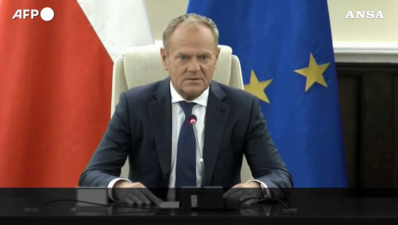 Tusk: "E' la prima volta che droni russi vengono abbattuti sul territorio Nato"