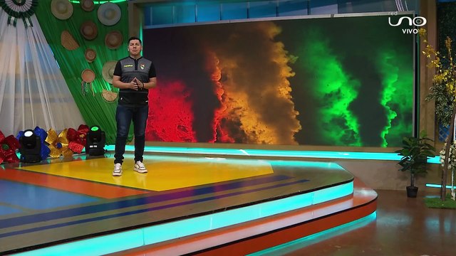 ASI VAN LLEGANDO LOS JUGADORES DE LA SELECCION