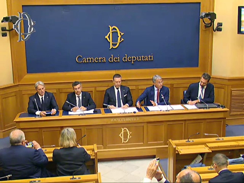 Nuovi percorsi formativi in agricoltura e ambiente - Conferenza stampa di Sergio Costa