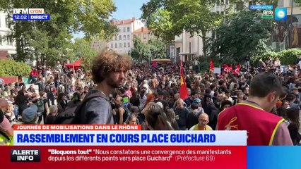 Bloquons tout : ce midi un important rassemblement avait lieu place Guichard