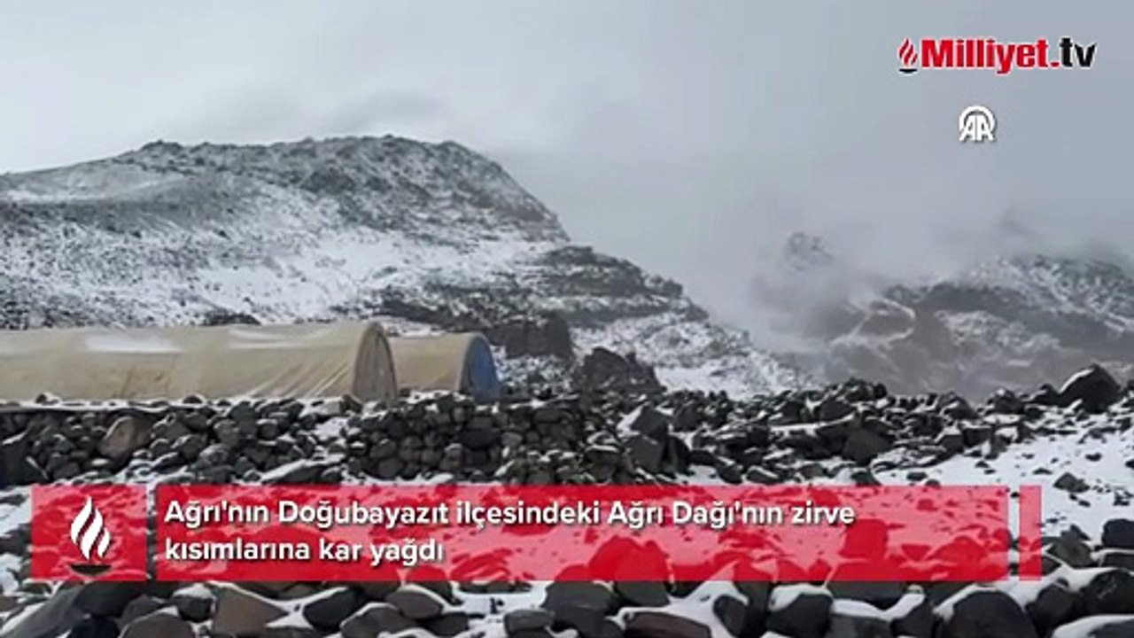 Ağrı Dağı beyaza büründü! Eylül ayında kar yağışı