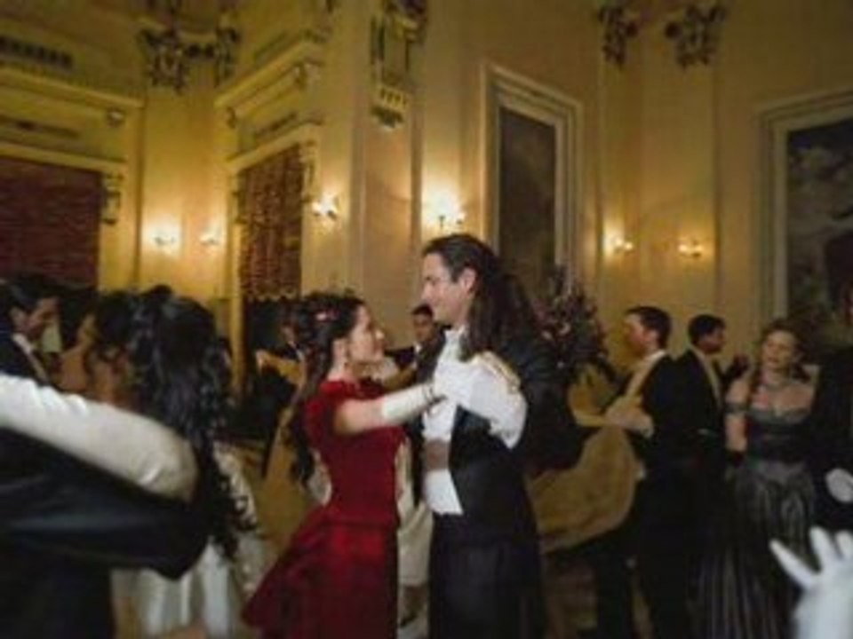 Danna Garcia & Mario Cimarro