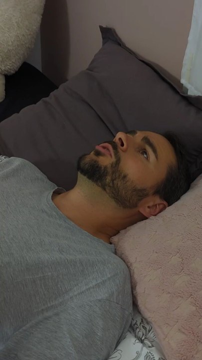 N'ayez pas honte d'aller voir des psys. N'ayez pas honte de mettre le numéro de vos mamans en commentaire également.