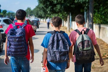 La 'vuelta al cole' y las familias que no llegan a fin de mes: "Hay que buscarse la vida, nadie le regala nada a nadie"