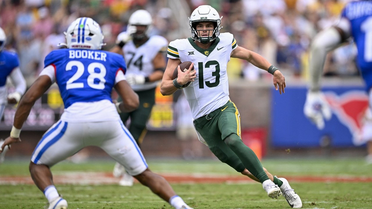 Baylor Triumphs with Stunning Upset Over SMU, Robertson Dominates
