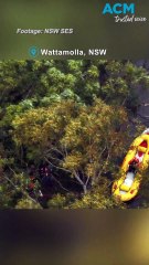 Bushwalkers trapped between rising streams rescued by SES