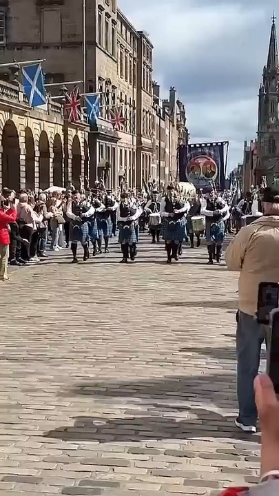 May Day 2025, Edinburgh, Scotland edinburgh parade marchingband scotish bagpipes