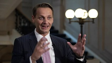 Minister announces clamp-down on illegal workers