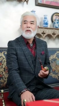 (6) After 3 years of secret marriage, he found out that her half-sister was the one he had been longing for. His 3 years of efforts turned into a joke. He was so disheartened that he decided to let her go. It was not until the moment of divorce that he fi