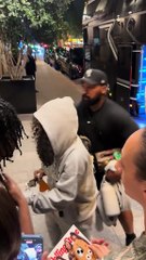 SZA spends time with fans in Paris