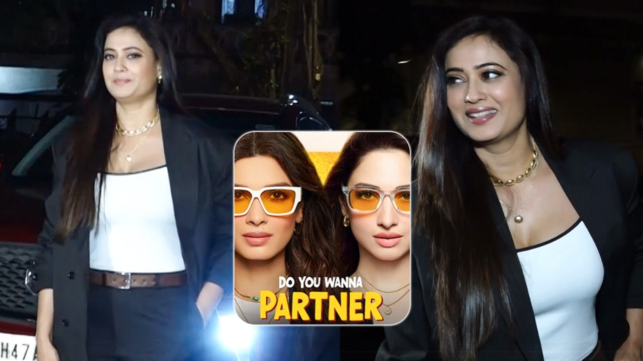 Do You Wanna Partner Special Screening: Shweta Tiwari's Bomb Black N White Avatar