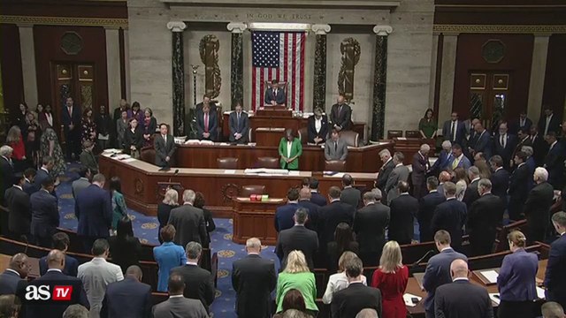 Una mujer interrumpe con fuertes gritos el minuto de silencio a Charlie Kirk en la Cámara de Representantes de EEUU