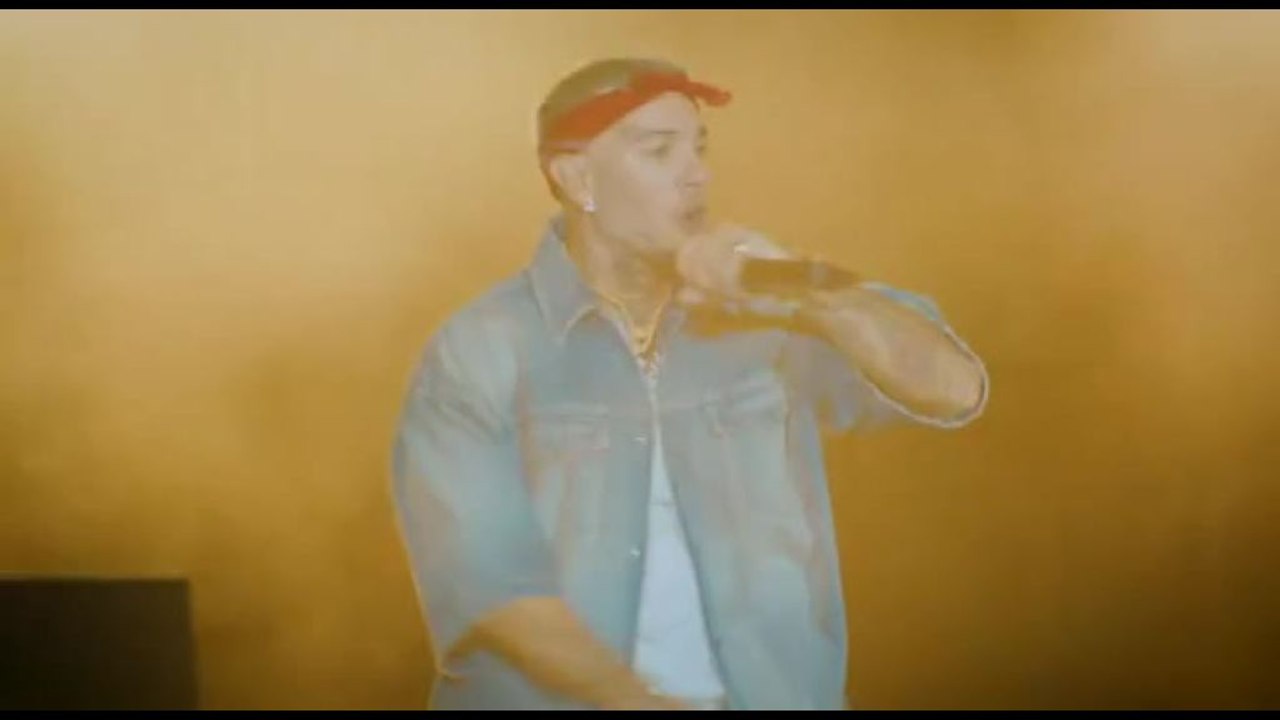 Emis Killa porta la cultura hip hop live a Milano