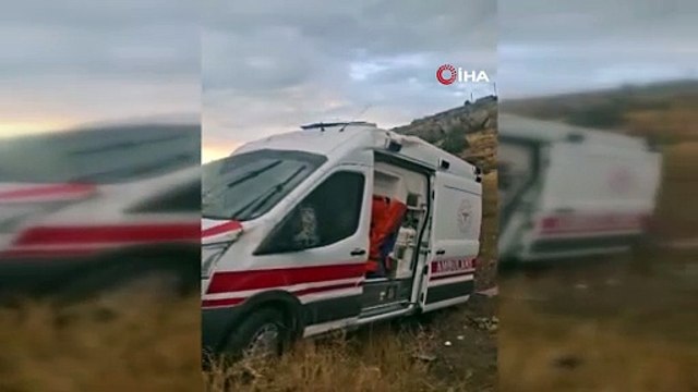 Gümüşhane’de ambulans takla attı: 3 sağlık personeli yaralandı