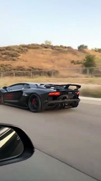 Play some games Author EQ The sound wave must be naturally inhaled and feel the easiest thing about v10 Translate #Sports car attack#Supercar#Sports car is near in front of you#This car is a bit handsome|#Sound wave #Sound wave of air #Jiapai luxury car