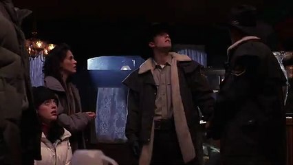 Phantoms (1998) – Horror Classic with Peter O'Toole 🎬