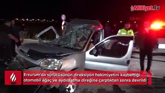 Otomobil, refüjdeki ağaç ve aydınlatma direğine çarpıp devrildi: 1 ölü, 2 yaralı