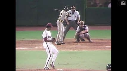 Bobby Bonilla scores all the way from second base on a Sacrifice Fly (6/7/89)