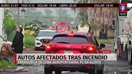 Incendio deja varios autos afectados en Tlajomulco de Zúñiga, Jalisco