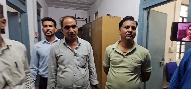 भीलवाड़ा उपश्रम आयुक्त बना घूसखोरी का अड्डा, अफसर 33 हजार की रिश्वत लेते पकड़ा