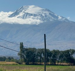 Ağrı Dağı’nın zirvesi beyaza büründü