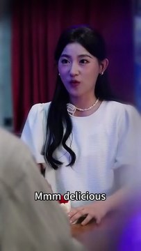 (6) Ending. After being treated as a secret lover for three years, he turned around and got engaged to Bai Yueguang, which broke her heart. When she turned around and continued her relationship with her childhood sweetheart without mercy, the man realized