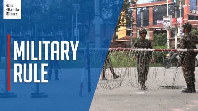 Nepali soldiers patrol streets of Kathmandu as army imposes curfew