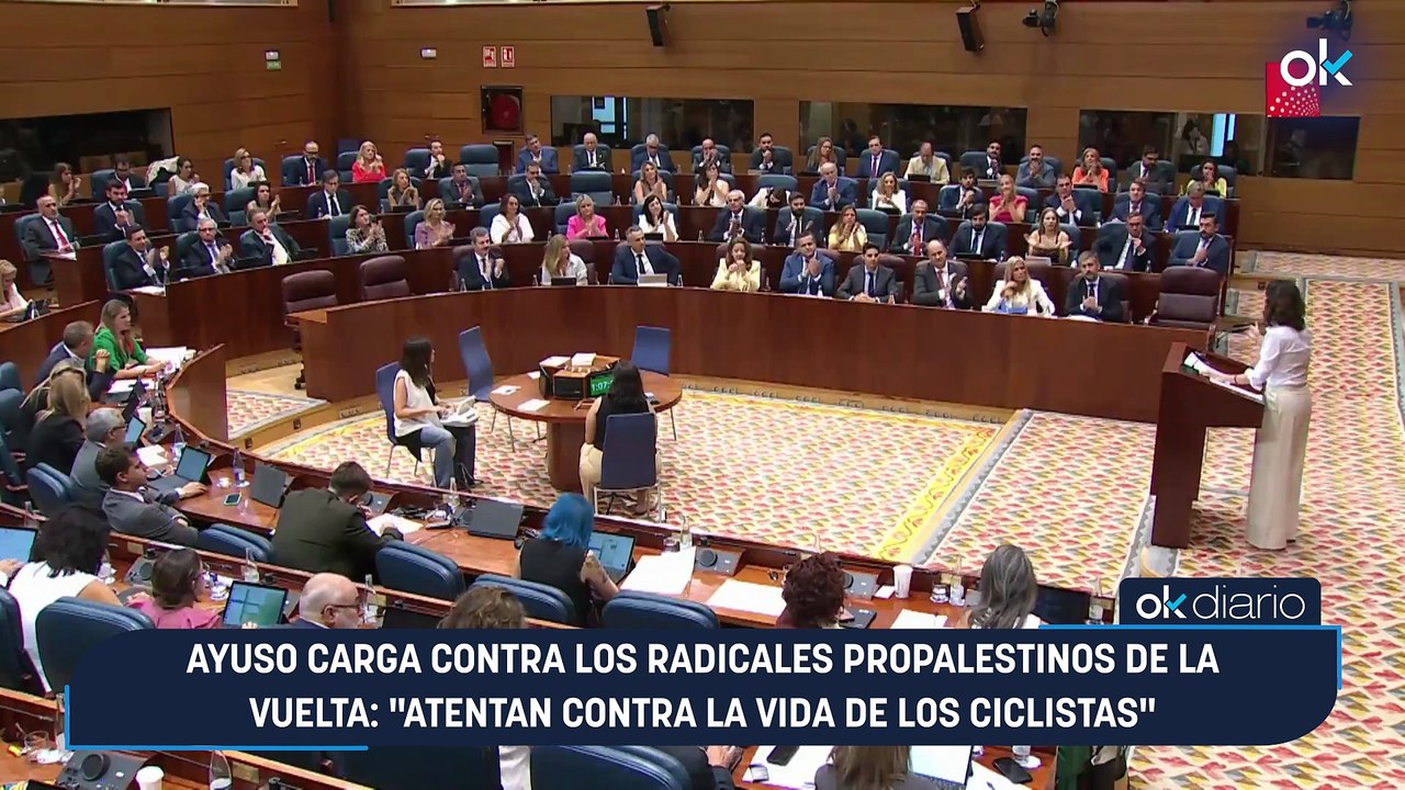 Ayuso carga contra los radicales propalestinos de la Vuelta: "Atentan contra la vida de los ciclistas"