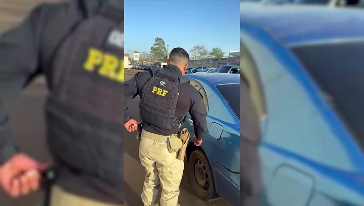 PRF apreende veículos com carga de cigarros contrabandeados em Cascavel