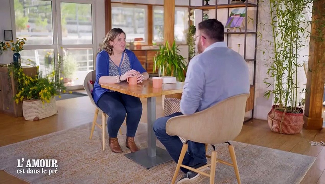 "L'amour est dans le pré" 2025 : Karine Le Marchand est outrée par le manque de tact d'un agriculteur.