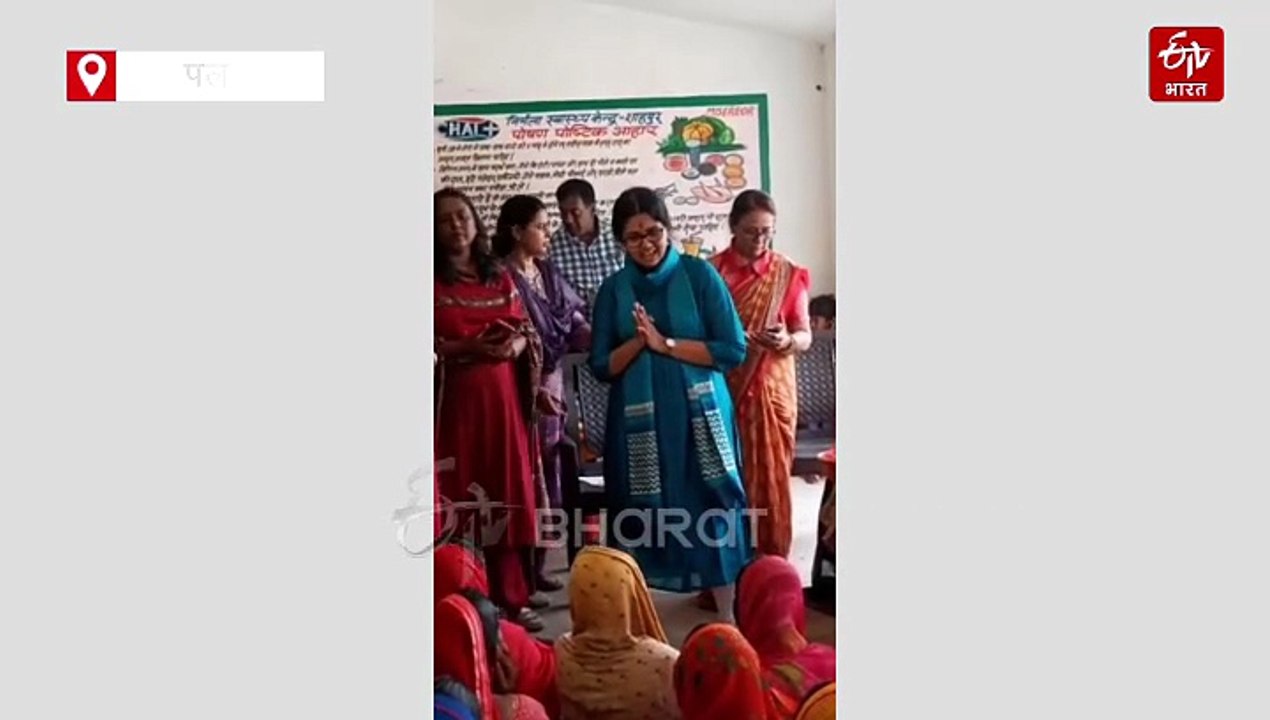 पलामू डीसी समीरा एस बालक का जन्मदिन मनाने पहुंचीं आंगनबाड़ी केंद्र, झूम उठे बच्चे