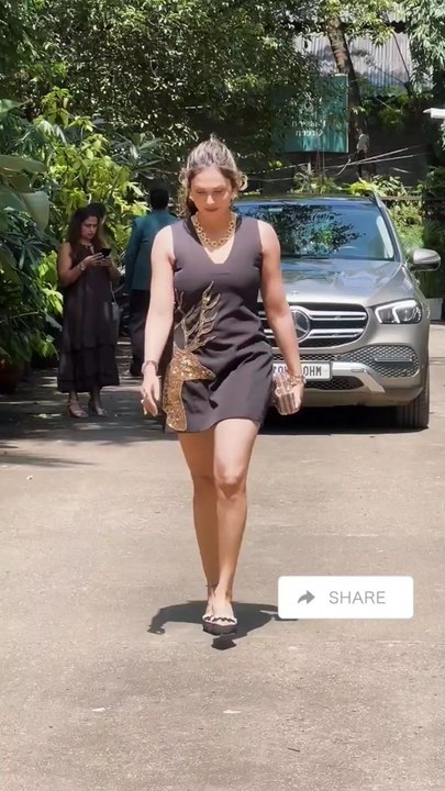 Bollywood movies Isha Koppikar The Beauty's Queen New Looks 🔥❤️🥰 #ishakoppikar #bollywood #actresses #actressreels