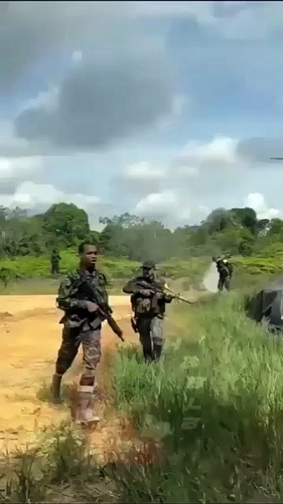 Nuevo lío para Roa: Ecopetrol habría prestado un helicóptero civil para atacar campamentos guerrilleros