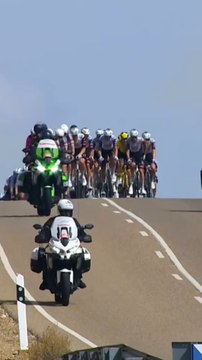 🚴‍♂️ Vuelta 2025 – Étape 19Sprint royal à Guijuelo ! 💥Jasper Philipsen (Alpecin-Deceuninck) a fait parler sa puissance dans le final pour devancer Mads Pedersen et Orluis Aular.