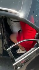 İzmir’de şok olay: Genç kadın nişanlısına saldırdı