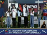 Jefe de Estado recibe banderines en representación del espíritu de lucha de la juventud venezolana