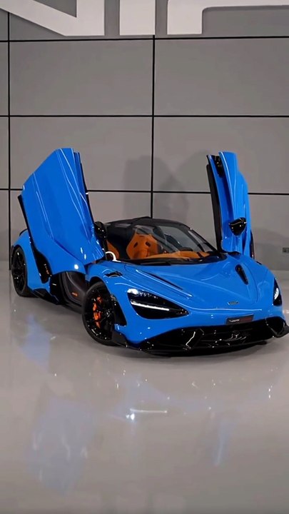 A sports car that you can't forget just by looking at it♥ Handsome #McLaren Mclaren 765LT Spider #Supercar #Sports Car #This car is a bit
