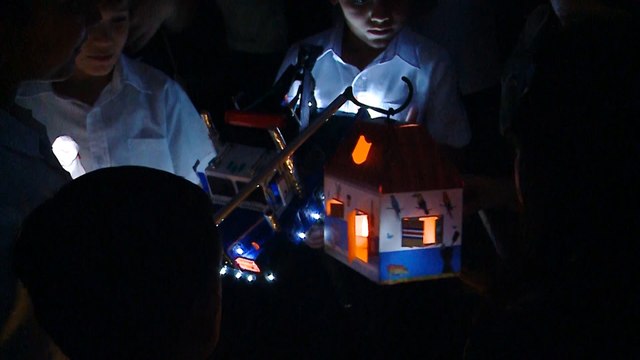 mqn- Ticos que hacen patria con gestos sencillos de amor por Costa Rica -15-09-25